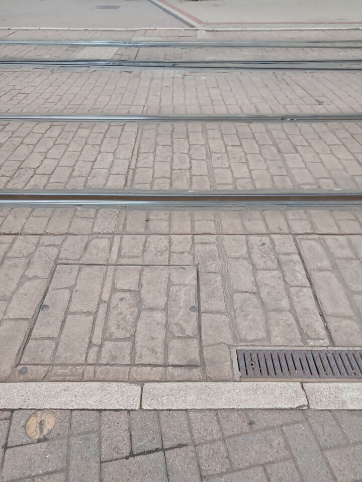 Tram tracks crossing near Sheffield Cathedral